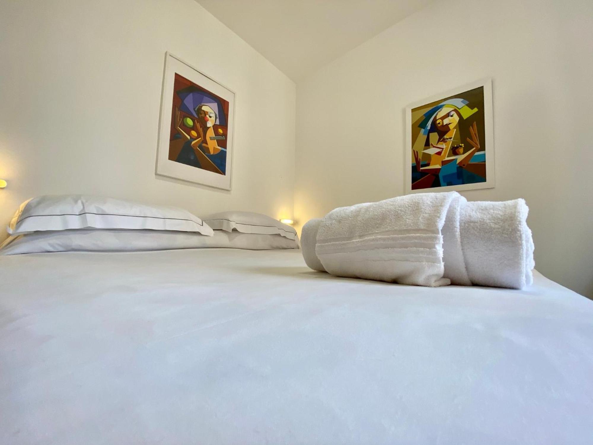 hotel Alba Chiara Finale Ligure Exterior foto